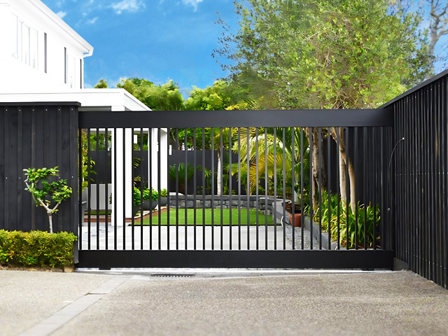 aluminium artistry gate installer